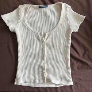 Brandy Melville cream/white short sleeve top